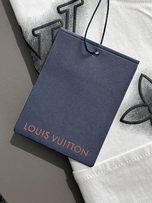 ブランドTシャツ角部分ディテール